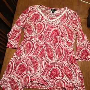 Style & Co handkerchief hem red/white paisley top